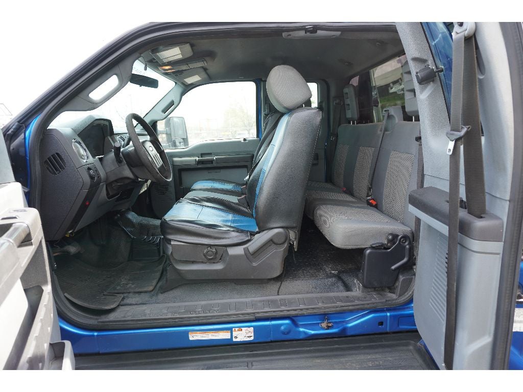 2012 Ford F-550 Super Duty WITH A JERRDAN 19' STEEL CARRIER