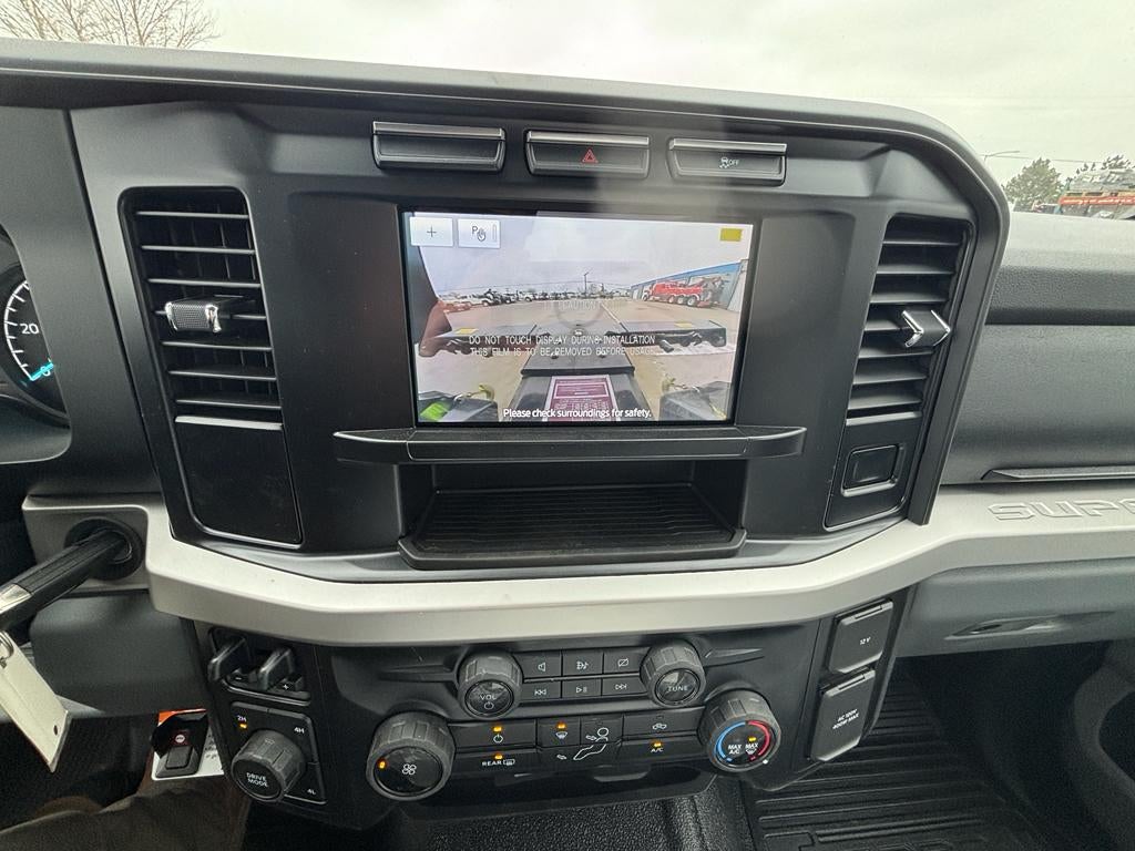 2024 Ford F-600 w/ Century 10S Carrier