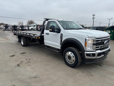 2024 Ford F-600 w/ Century 10S Carrier