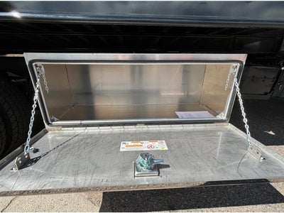 2024 Ford F-600 w/ Century 10S Carrier