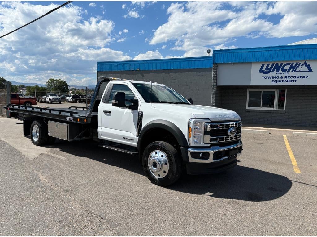 2024 Ford F-600 w/ Century 10S Carrier