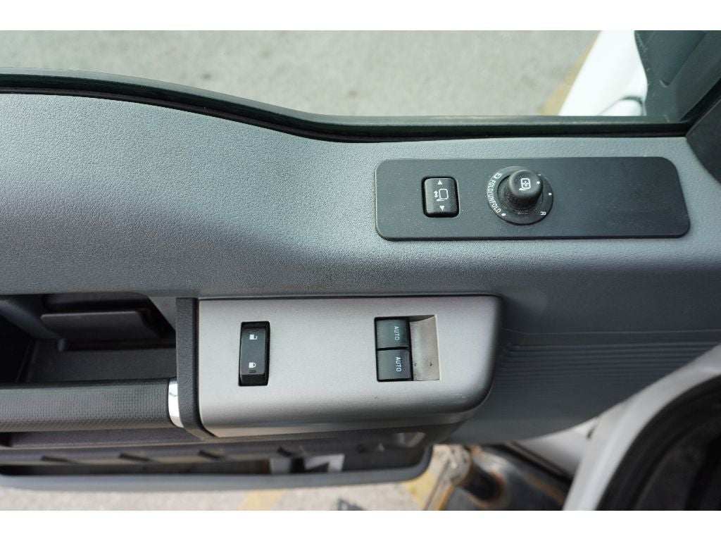 2022 Ford F-650 WITH A JERRDAN 22' STEEL CARRIER