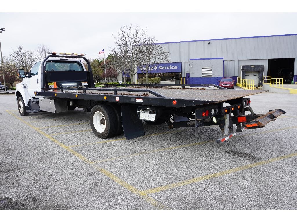 2022 Ford F-650 WITH A JERRDAN 22' STEEL CARRIER