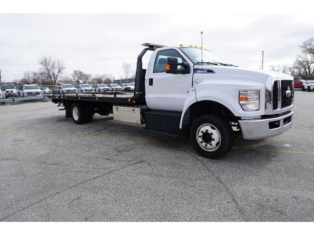 2022 Ford F-650 WITH A JERRDAN 22' STEEL CARRIER