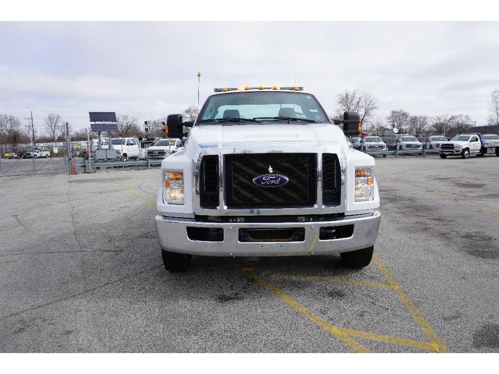 2022 Ford F-650 WITH A JERRDAN 22' STEEL CARRIER