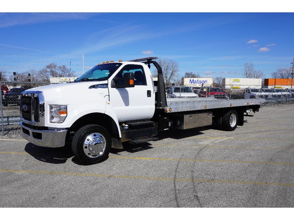 2023 Ford F-650 WITH A 22' ALUMINUM CARRIER