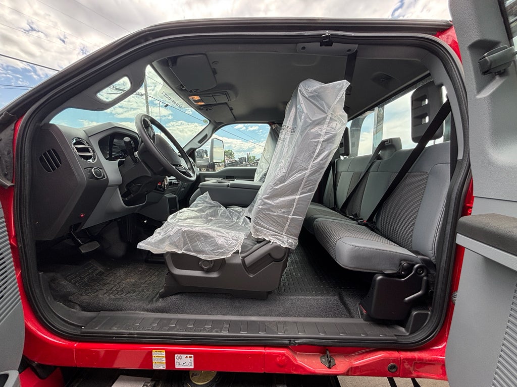 2025 Ford F-650 w/ Century 12S Carrier