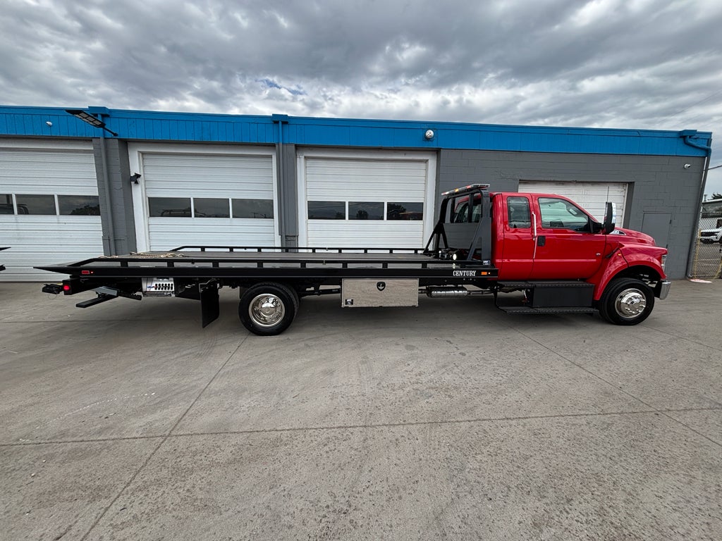2025 Ford F-650 w/ Century 12S Carrier