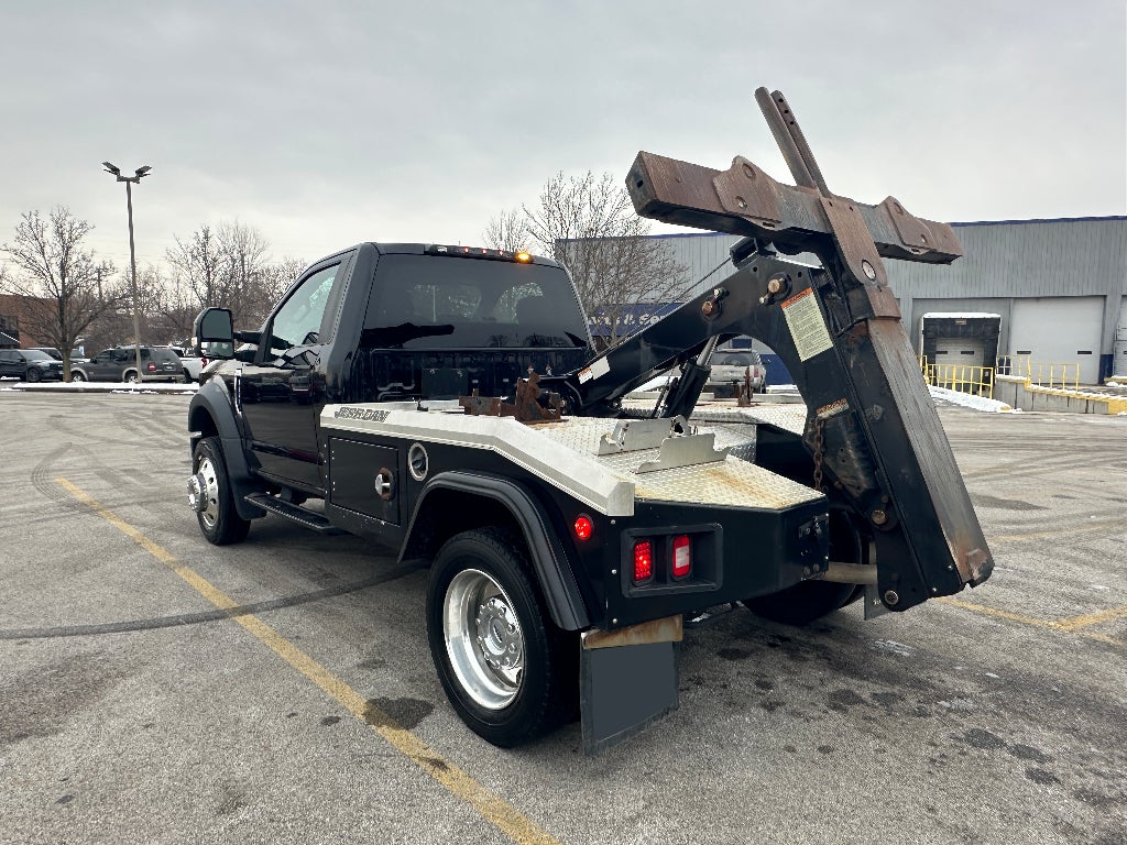 2019 Ford F-450 F Series Super Duty XL with a Jerr-Dan MPL-NG