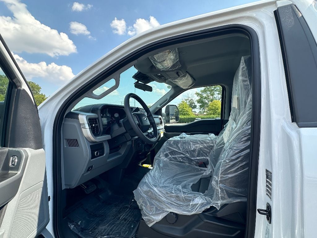 2024 Ford F-550 F Series Super Duty XLT WITH A 19.5' CENTURY STEEL