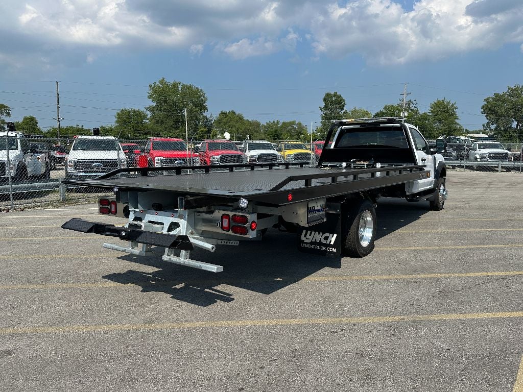 2024 Ford F-550 F Series Super Duty XLT WITH A 19.5' CENTURY STEEL