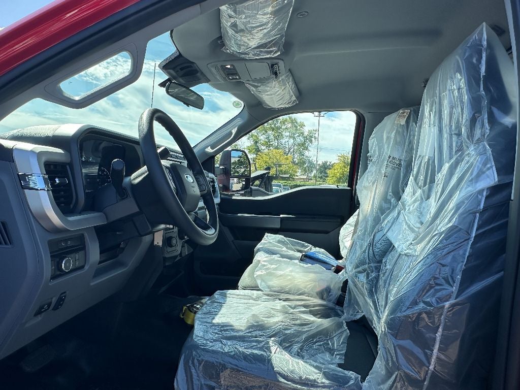 2024 Ford F-550 F Series Super Duty XLT WITH A 19.5' CENTURY STEEL