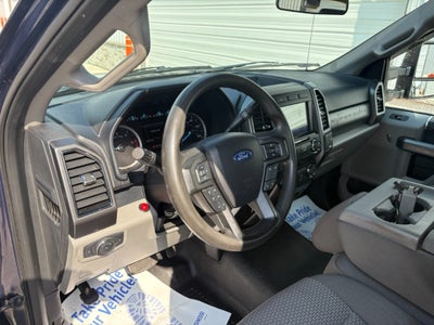 2020 Ford F-550 Super Duty w/ Century 10S Carrier