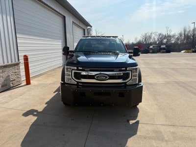 2020 Ford F-550 Super Duty w/ Century 10S Carrier