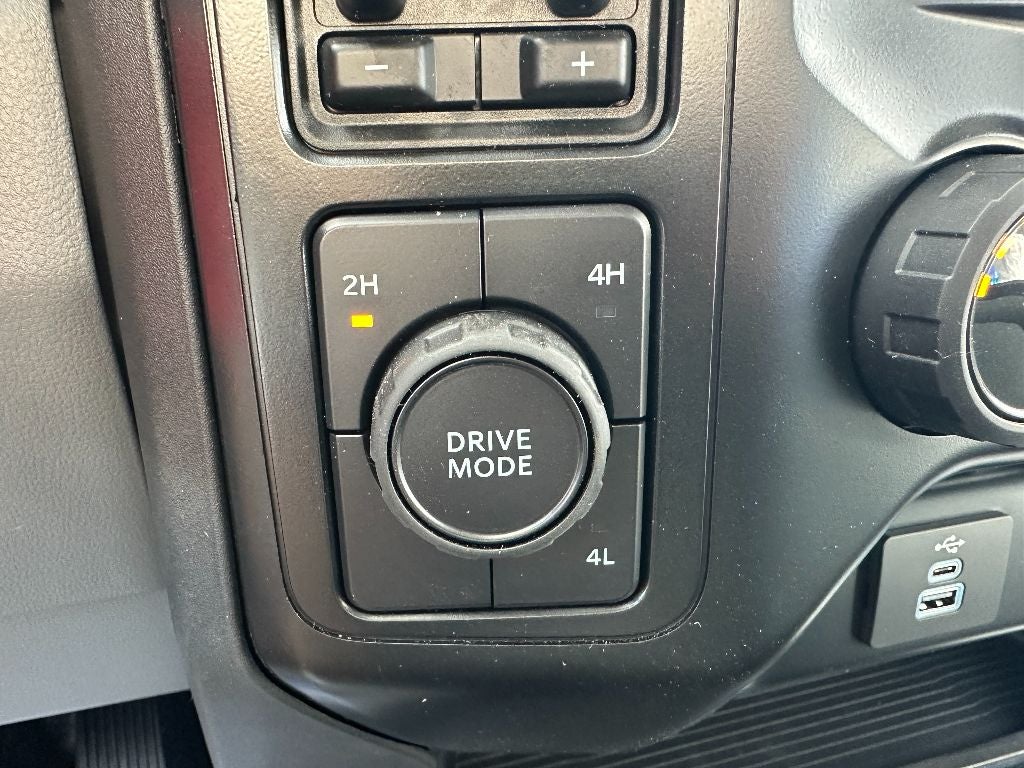 2024 Ford F-550 F Series Super Duty XL 4X4 WITH A CENTURY 19.5' STEEL