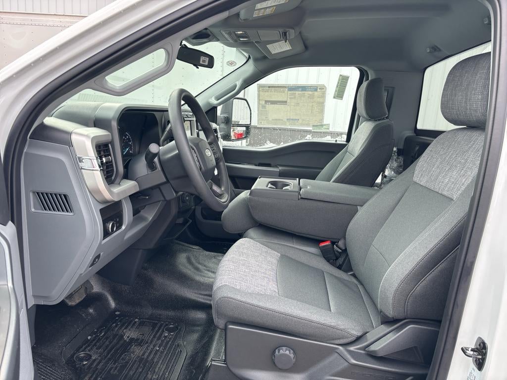 2024 Ford F-550 F Series Super Duty w/ Century 10S Carrier