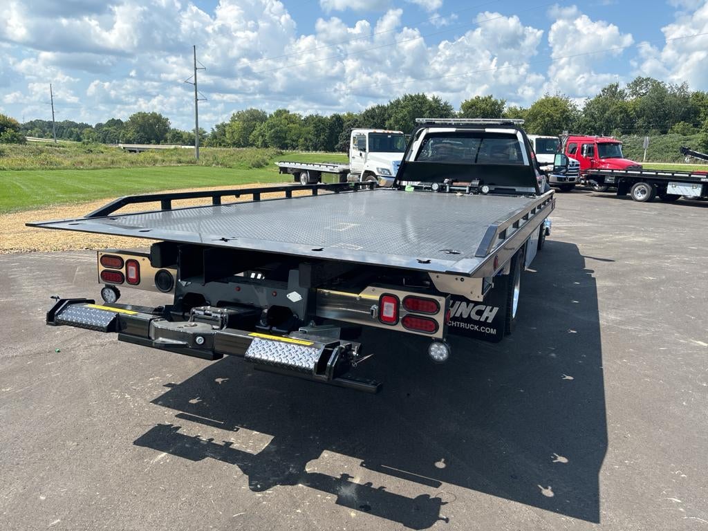 2024 Ford F-550 F Series Super Duty w/ Century 10S Carrier
