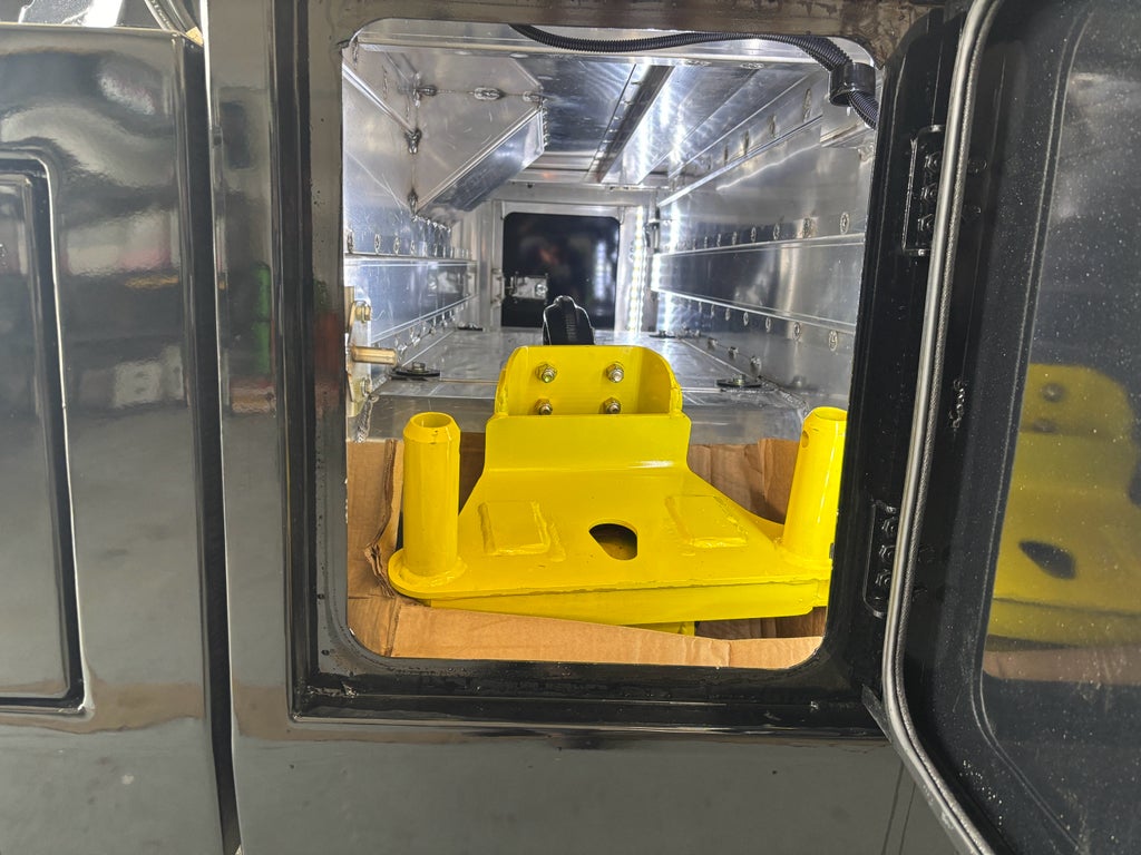 2024 Ford F-550 F Series Super Duty w/ Century 2465 Wrecker