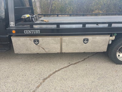 2022 Ford F-550 F Series Super Duty w/ Century 10S Carrier