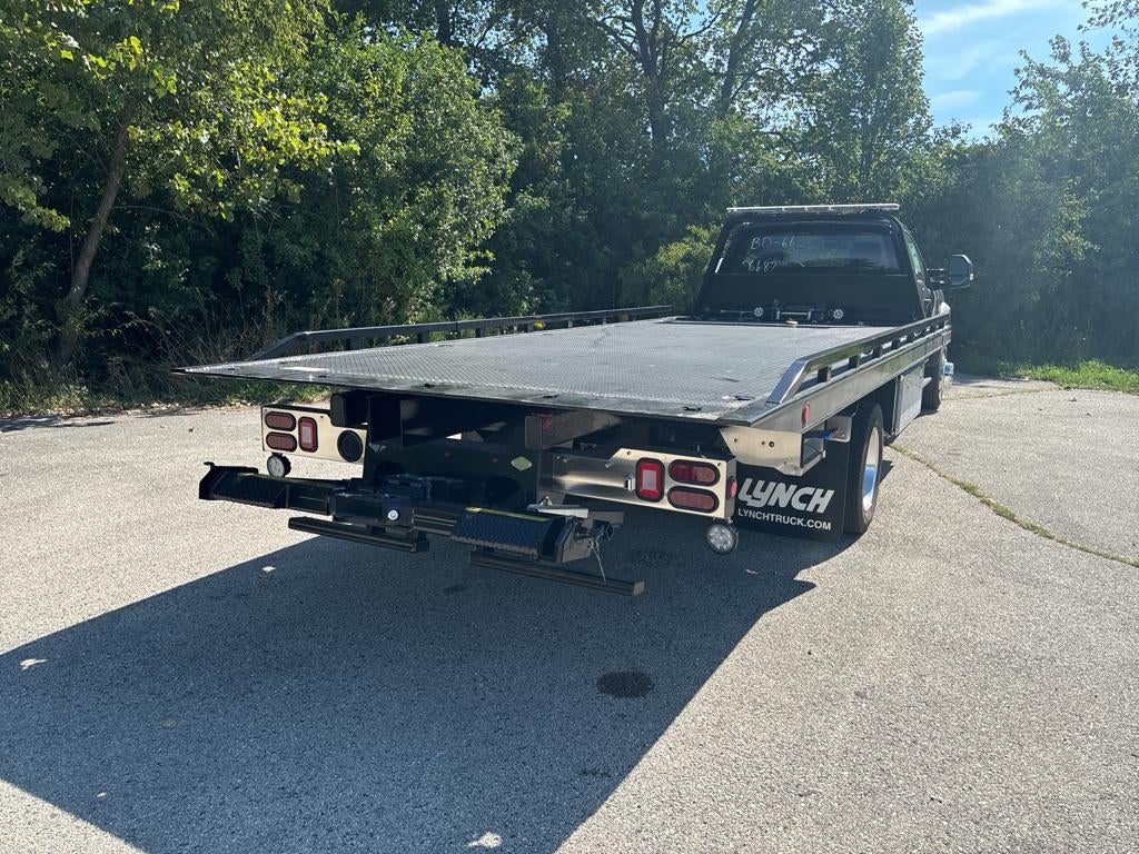 2024 Ford F-550 F Series Super Duty w/ Century 10S Carrier