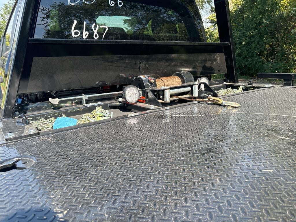 2024 Ford F-550 F Series Super Duty w/ Century 10S Carrier