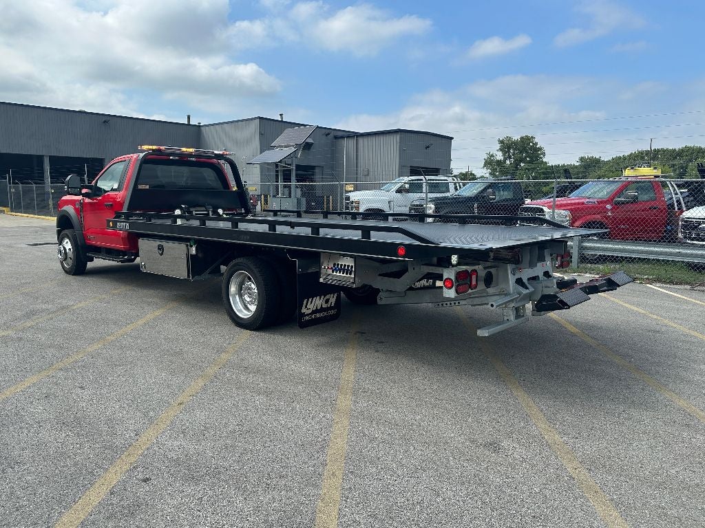 2024 Ford F-550 F Series Super Duty XLT 4X4 WITH A 19.5' CENTURY STEEL