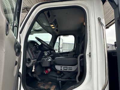 2019 Freightliner M2 106 Medium Duty WITH A CENTURY 30' ALUM 4-CAR