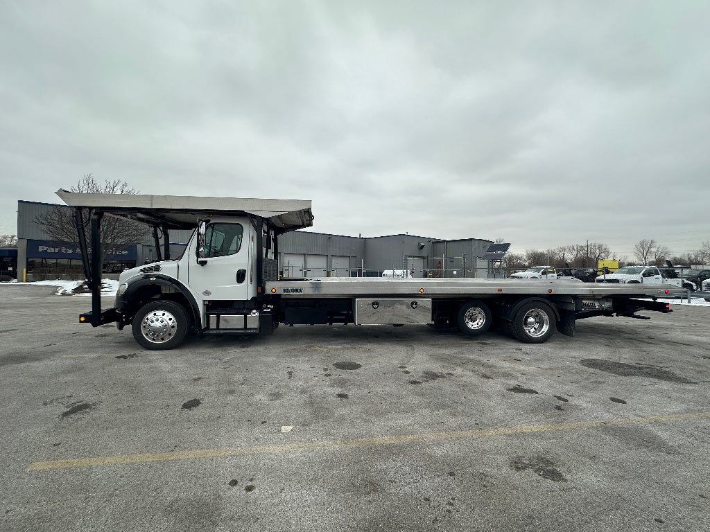 2019 Freightliner M2 106 Medium Duty WITH A CENTURY 30' ALUM 4-CAR