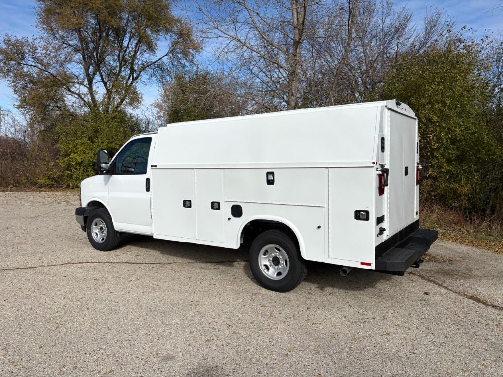 2025 Chevrolet Express 3500 11' Knapheide KUV Body