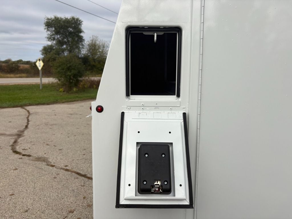 2025 Chevrolet Express 3500 12' Knapheide KUV Body