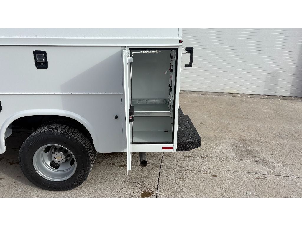 2025 Chevrolet Express 3500 12' Knapheide KUV Body
