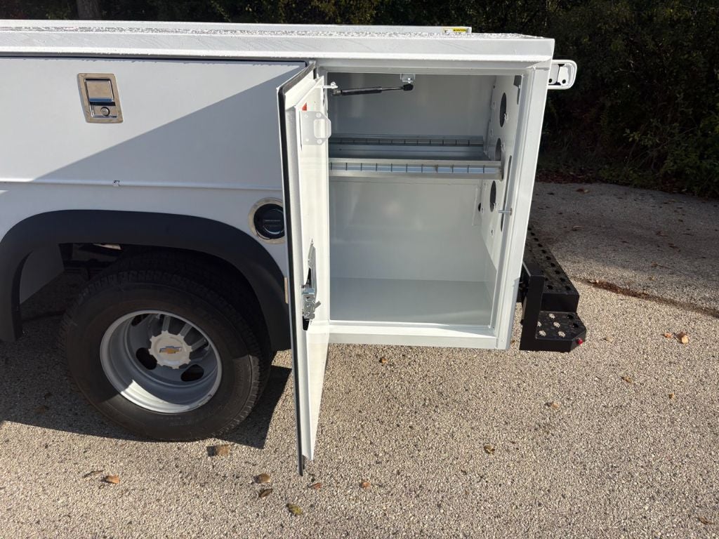 2025 Chevrolet Silverado 3500 11' Monroe Service Body