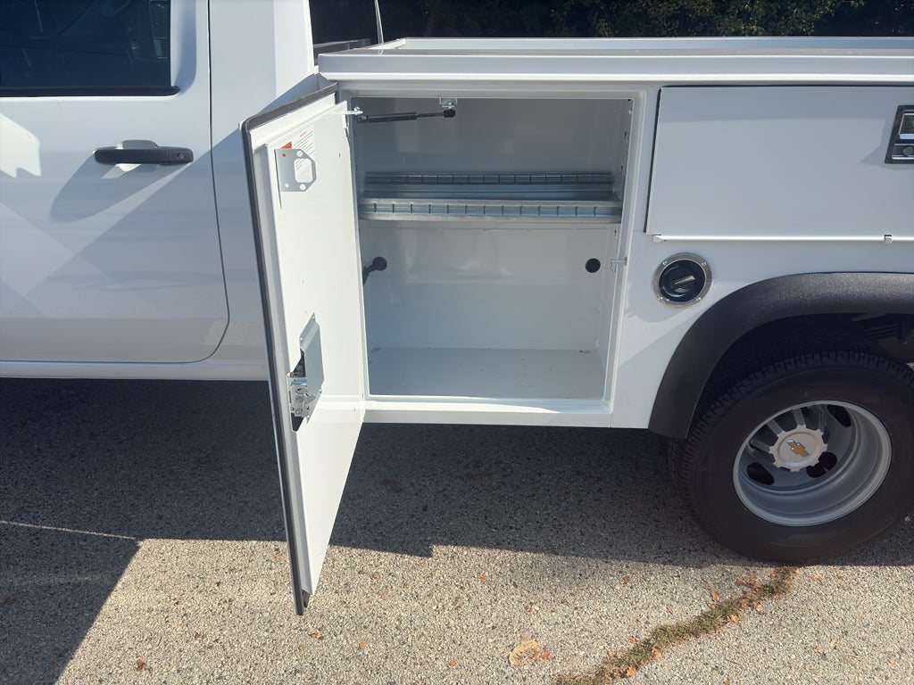 2025 Chevrolet Silverado 3500 9' Monroe Service Body