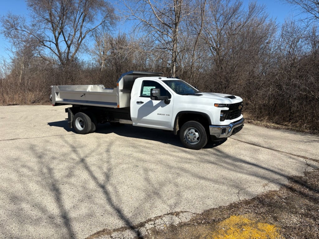2026 Chevrolet Silverado 3500 11' Monroe Dump Body