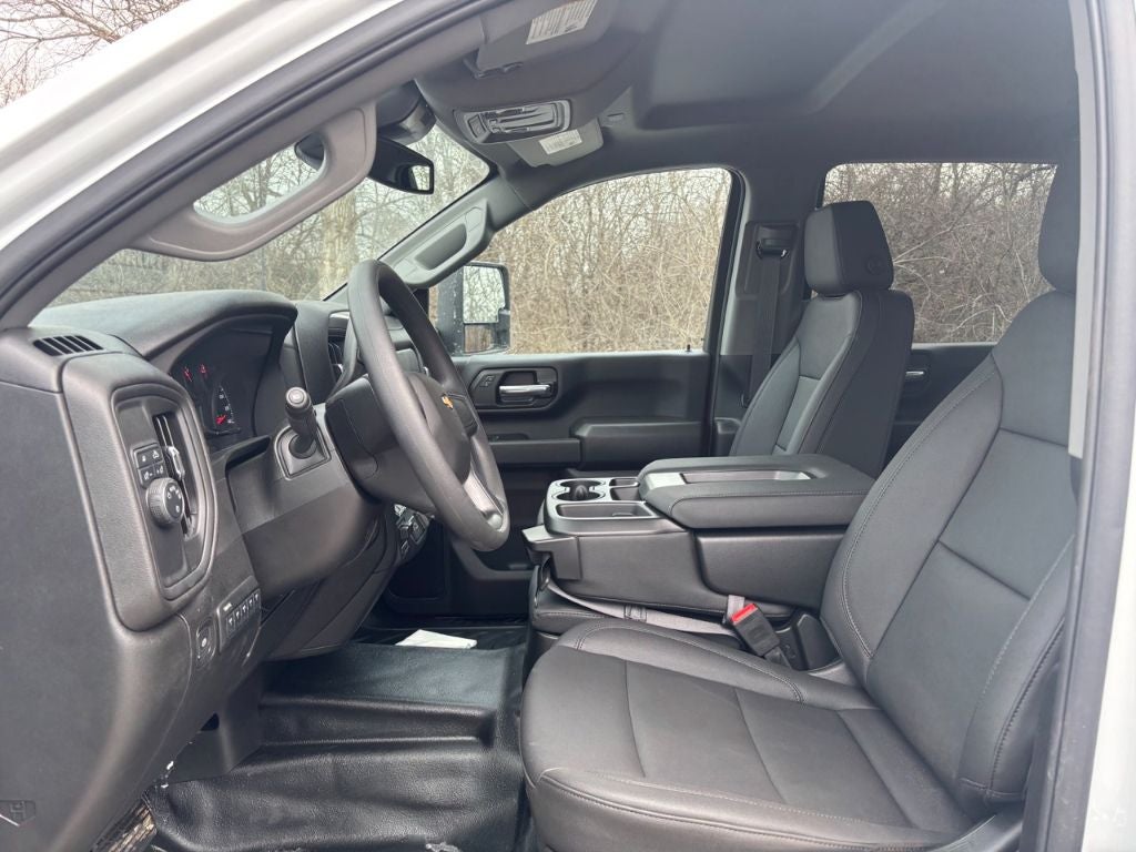 2025 Chevrolet Silverado 3500 9' Monroe Service Body