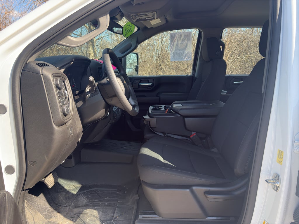 2025 Chevrolet Silverado 2500 9' Barkow Glass Carrier Body