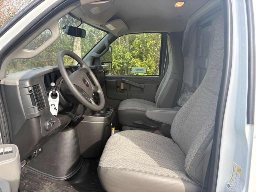 2025 GMC Savana 3500 11' Knapheide KUV Body