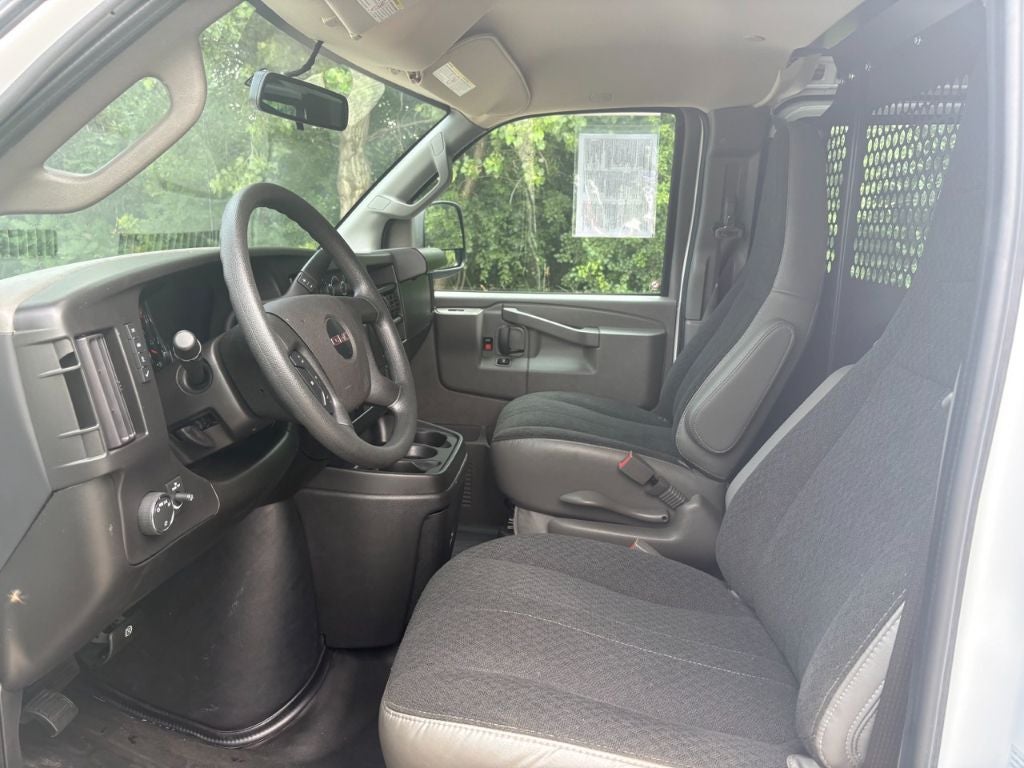 2023 GMC Savana 2500 Cargo Van