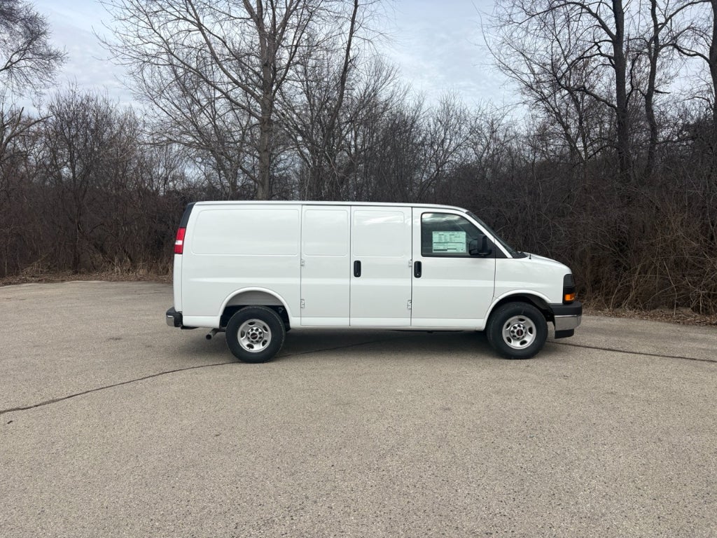2026 GMC Savana 3500 Cargo Van