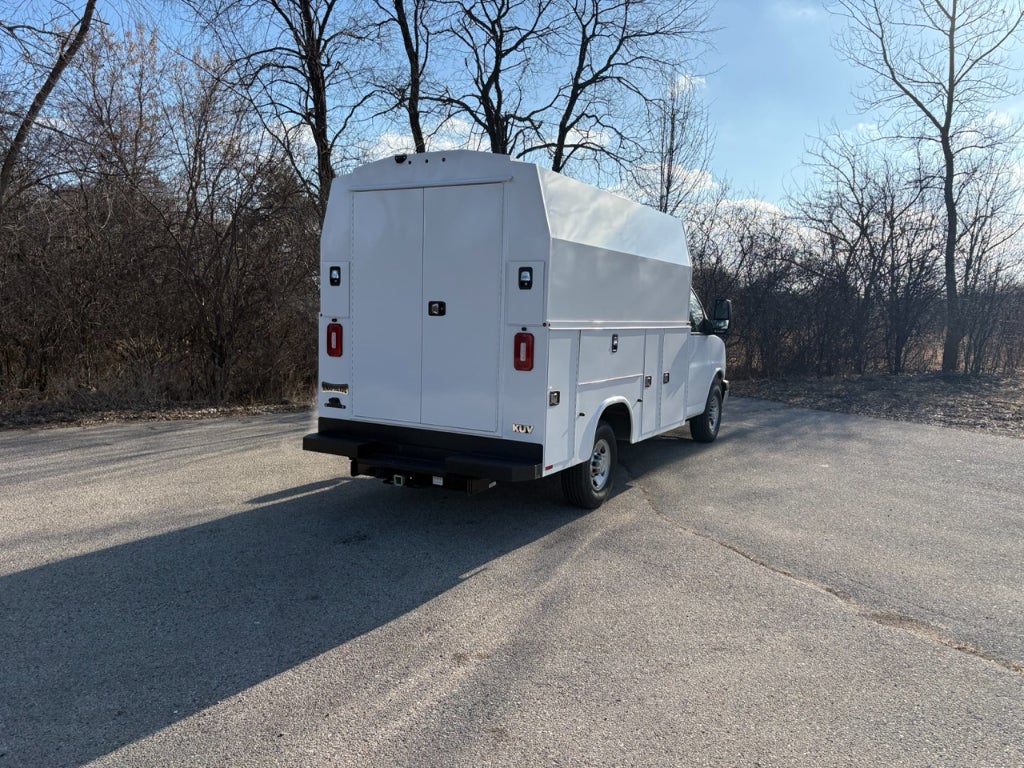 2026 Chevrolet Express 3500 11' Knapheide KUV Body