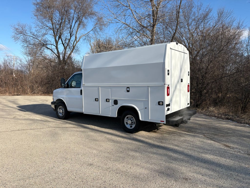 2026 Chevrolet Express 3500 11' Knapheide KUV Body