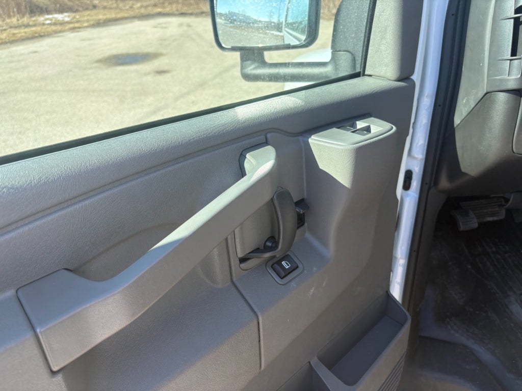 2026 Chevrolet Express 3500 11' Knapheide KUV Body