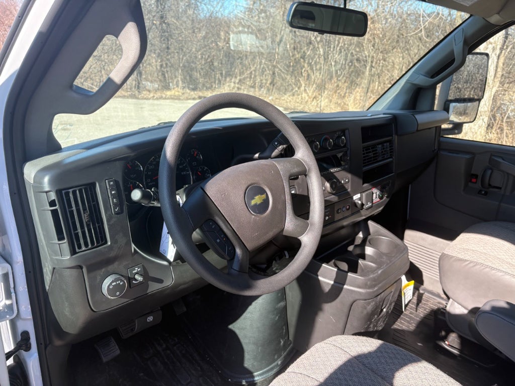 2026 Chevrolet Express 3500 11' Knapheide KUV Body