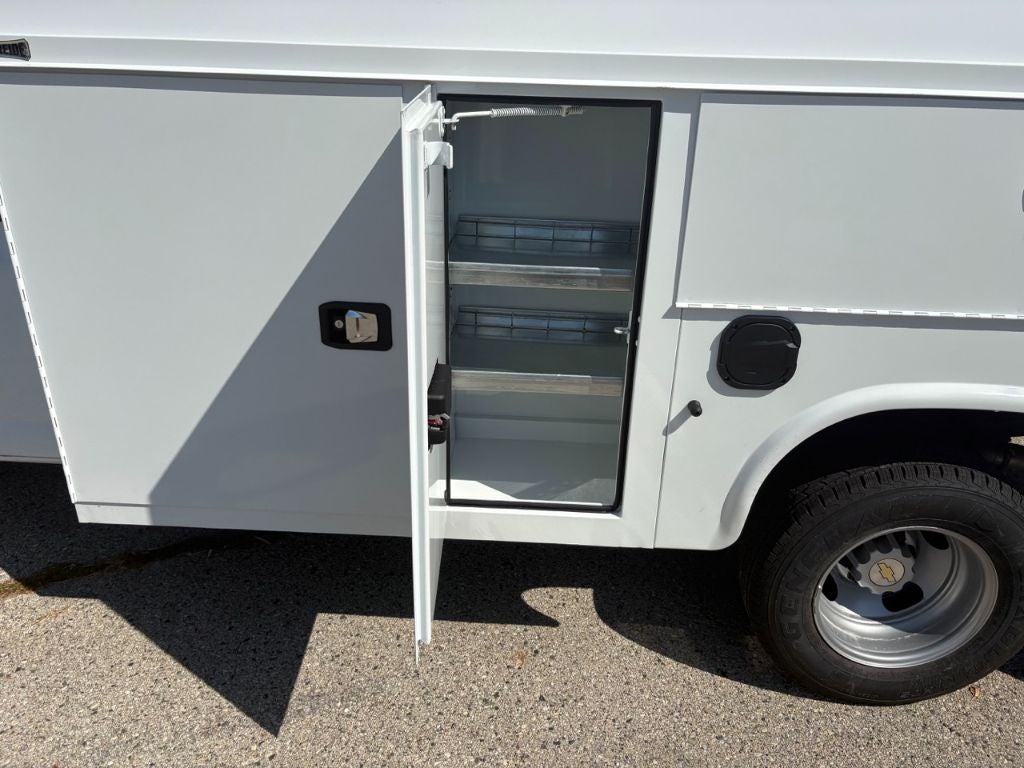 2025 Chevrolet Express 3500 12' Knapheide KUV Body