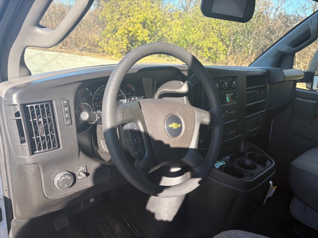 2025 Chevrolet Express 3500 15' Bay Bridge Van Body