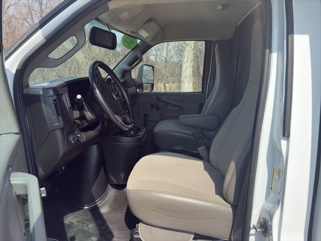 2021 Chevrolet Express 3500 16' Rockport Van Body