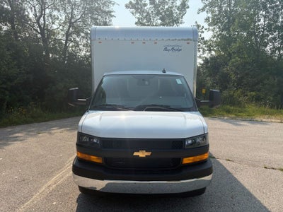2025 Chevrolet Express 3500 17' Bay Bridge Van Body