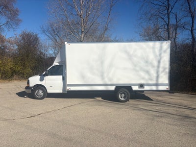 2025 Chevrolet Express 3500 17' Bay Bridge Van Body