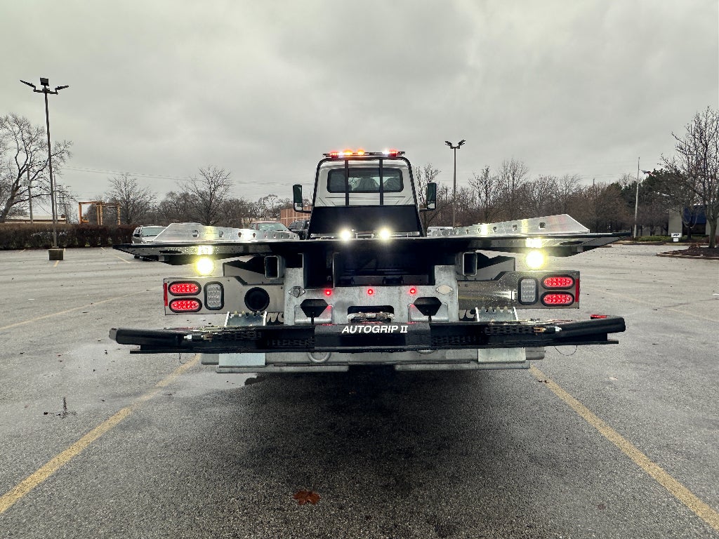 2025 International MV607 WITH A CENTURY 21.5' STEEL / AUTOGRIP