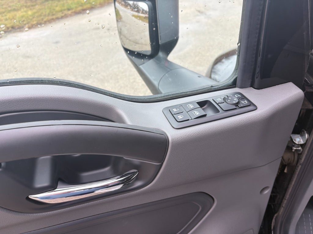 2025 CENTURY INTERNATIONAL w/ Century 12S Carrier